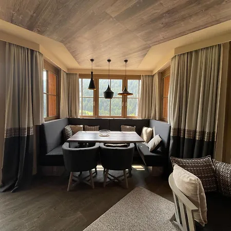 Mountain Residences Aparthotel 4*